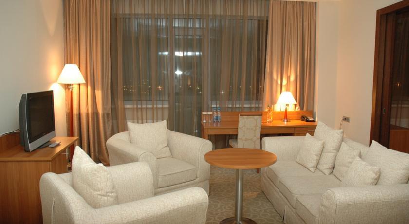 Hotel Duman Astana Exterior foto